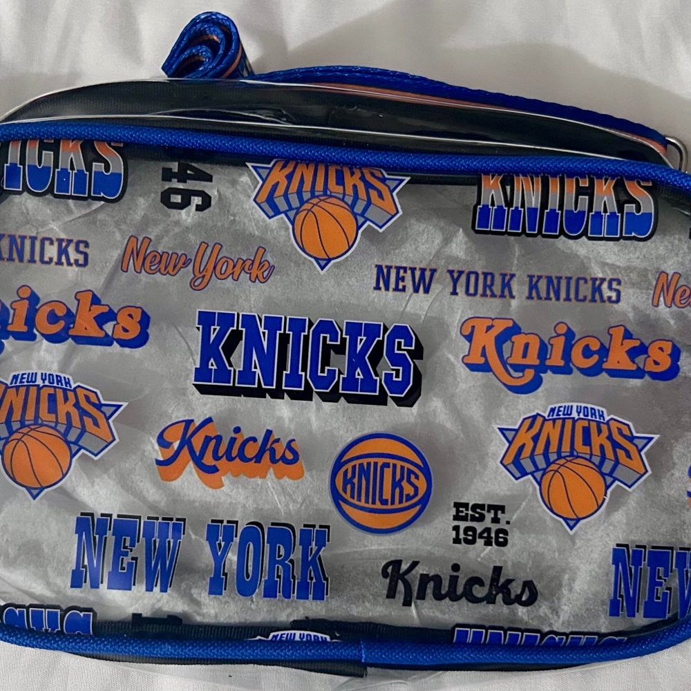 NY Knicks Purse